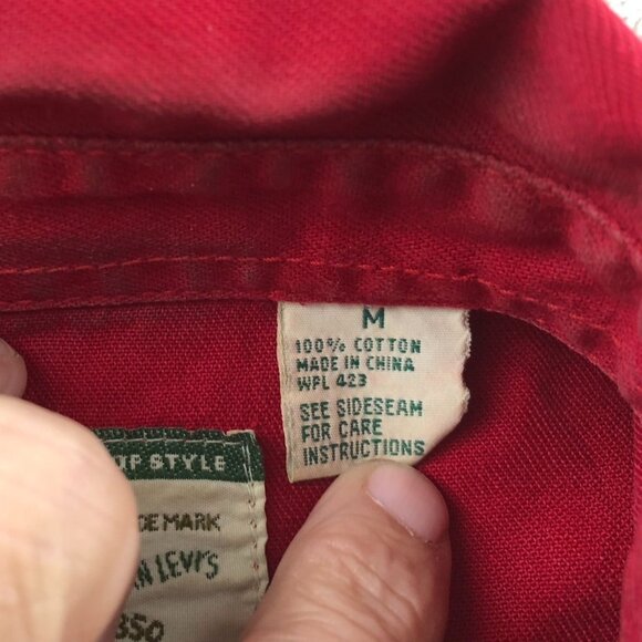 Vintage Levi's Men's Shirt Medium Long Sleeve Red Button Up Classic - Picture 8 of 15